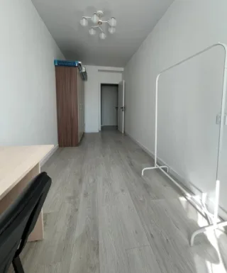 3-к. кв., 56 м², ст. м. Елизаровская