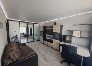 1-к. кв., 37 м², ст. м. Озерки
