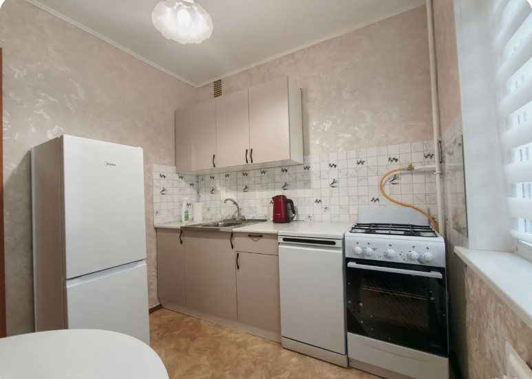 2-к. кв., 45 м², ст. м. Новочеркасская