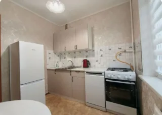 2-к. кв., 45 м², ст. м. Новочеркасская