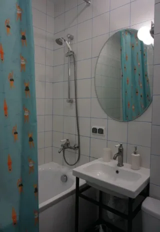 3-к. кв., 65 м², ст. м. Петроградская