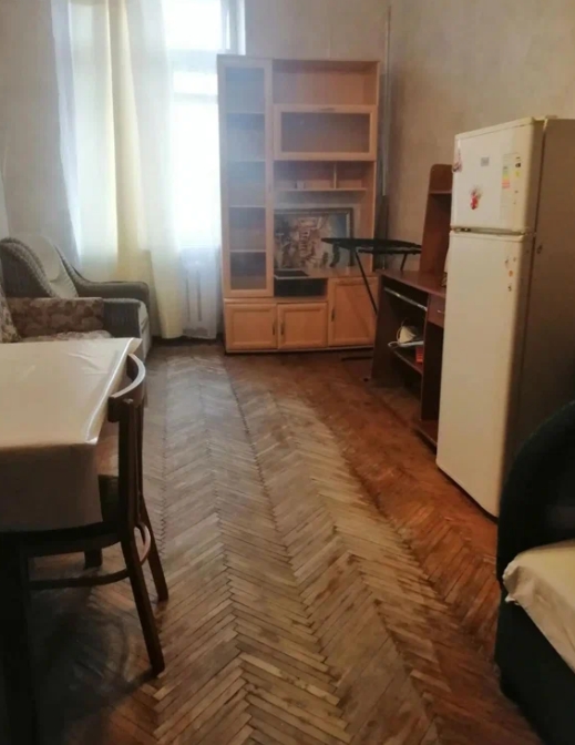 Комната, 18 м², ст. м. Горный институт