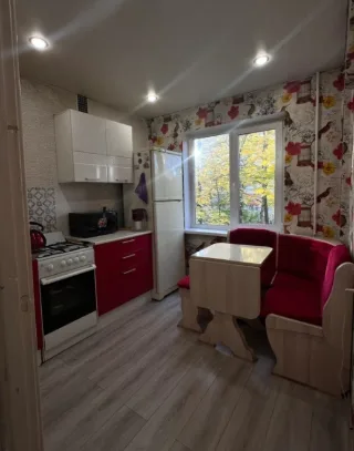 2-к. кв., 45 м², ст. м. Академическая