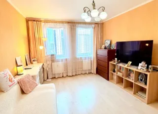 Комната, 17 м², ст. м. Парнас